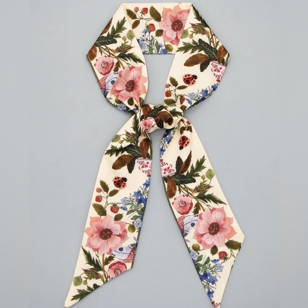 🆕 Silky Floral Print Tilly Scarf
